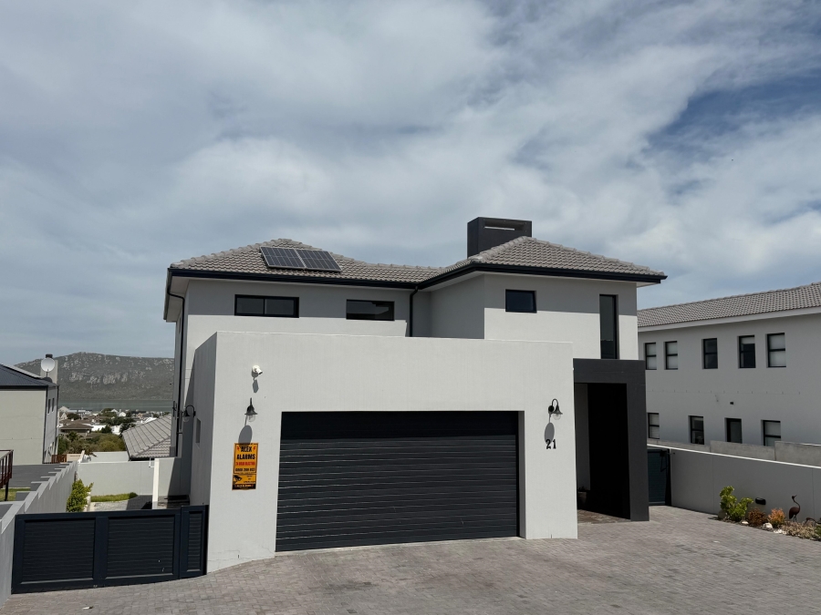 5 Bedroom Property for Sale in Myburgh Park Western Cape